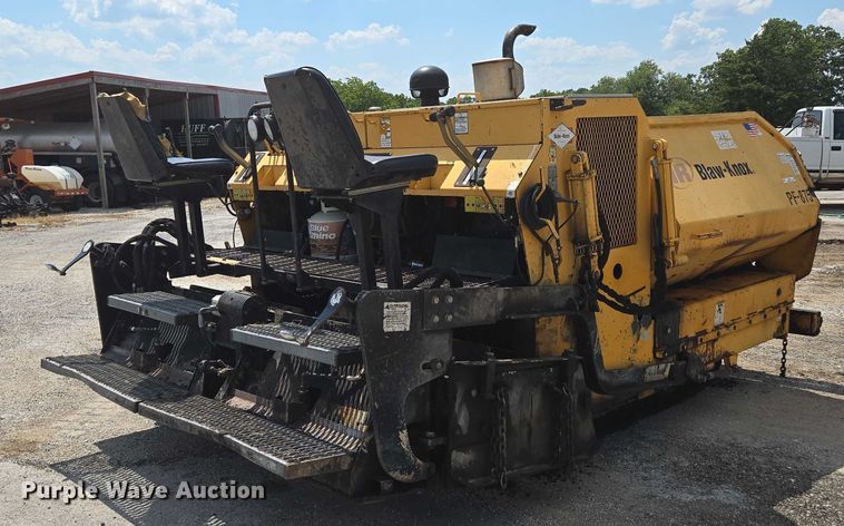 image for item EN2067 Blaw-Knox PF-875 paver