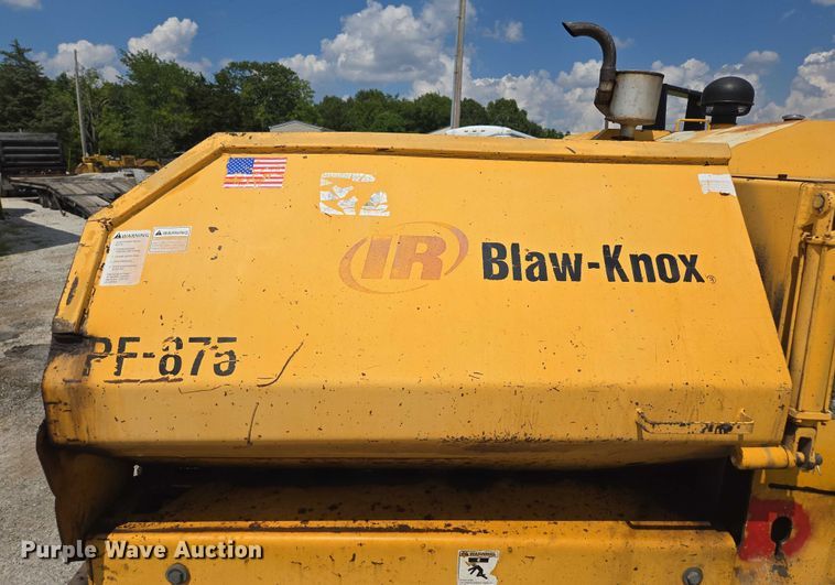 image for item EN2067 Blaw-Knox PF-875 paver