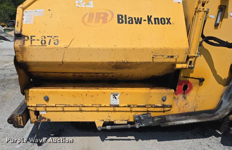 image for item EN2067 Blaw-Knox PF-875 paver