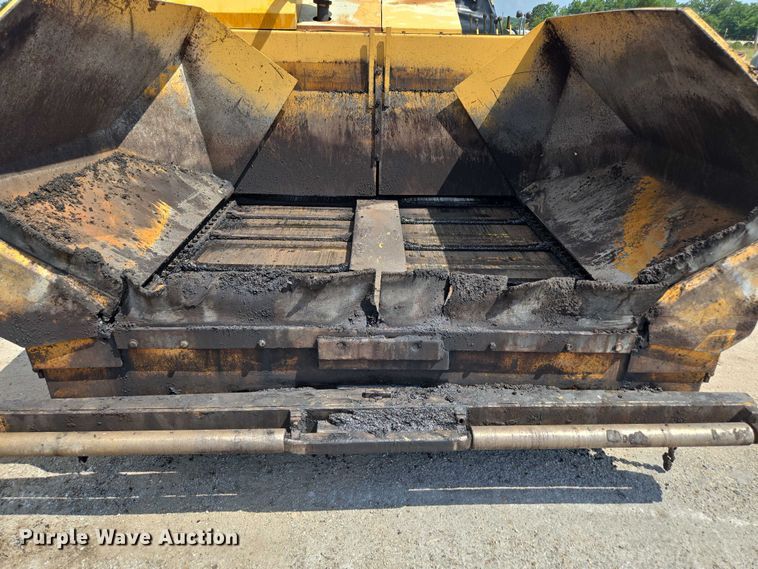 image for item EN2067 Blaw-Knox PF-875 paver