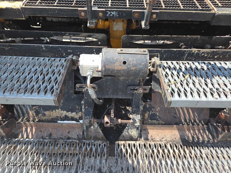 image for item EN2067 Blaw-Knox PF-875 paver