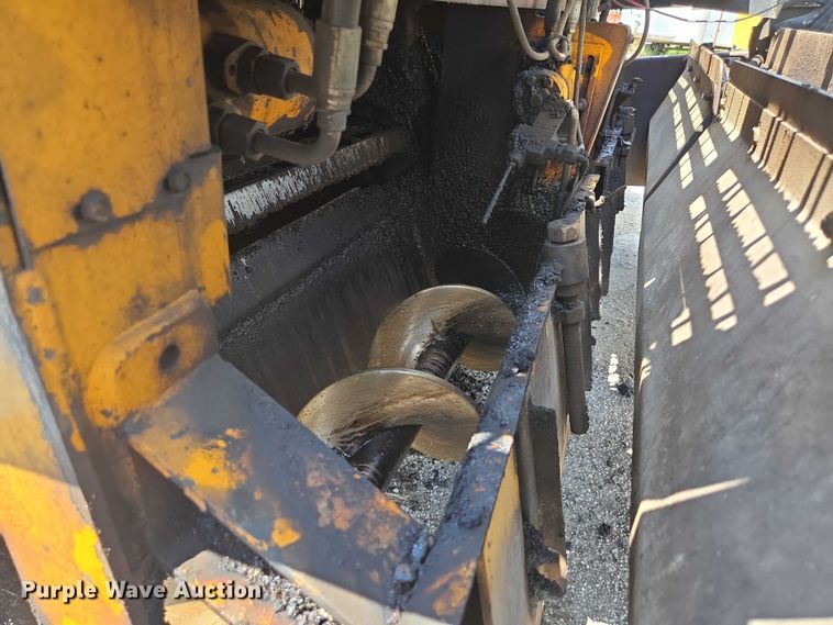 image for item EN2067 Blaw-Knox PF-875 paver