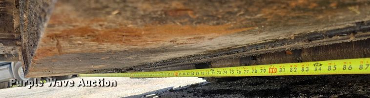 image for item EN2067 Blaw-Knox PF-875 paver