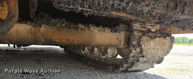 image for item EN2067 Blaw-Knox PF-875 paver