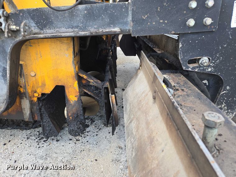 image for item EN2067 Blaw-Knox PF-875 paver