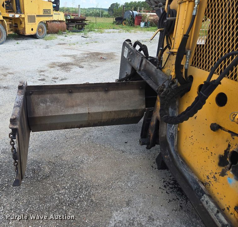 image for item EN2067 Blaw-Knox PF-875 paver