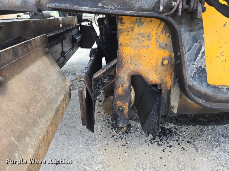 image for item EN2067 Blaw-Knox PF-875 paver