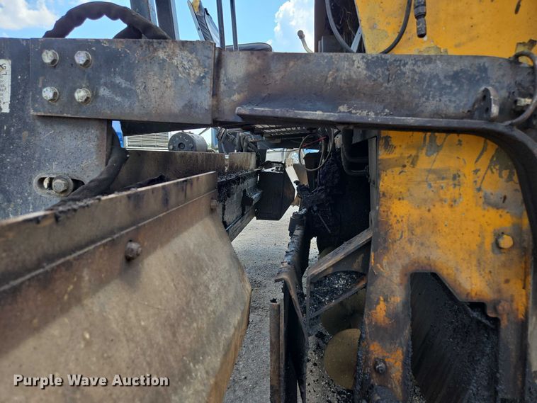 image for item EN2067 Blaw-Knox PF-875 paver