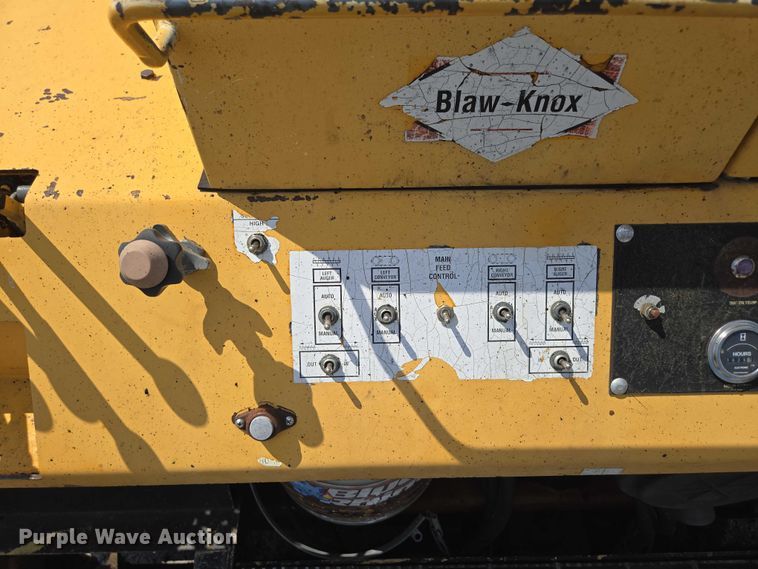 image for item EN2067 Blaw-Knox PF-875 paver