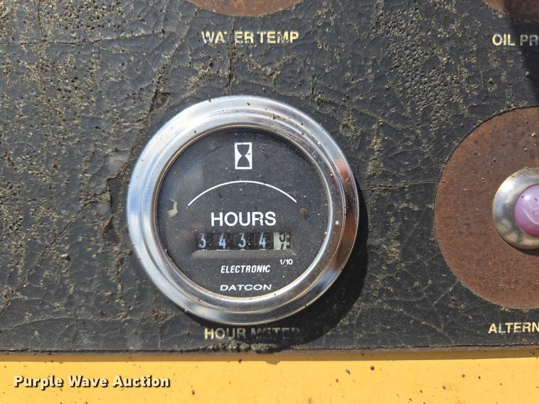 image for item EN2067 Blaw-Knox PF-875 paver