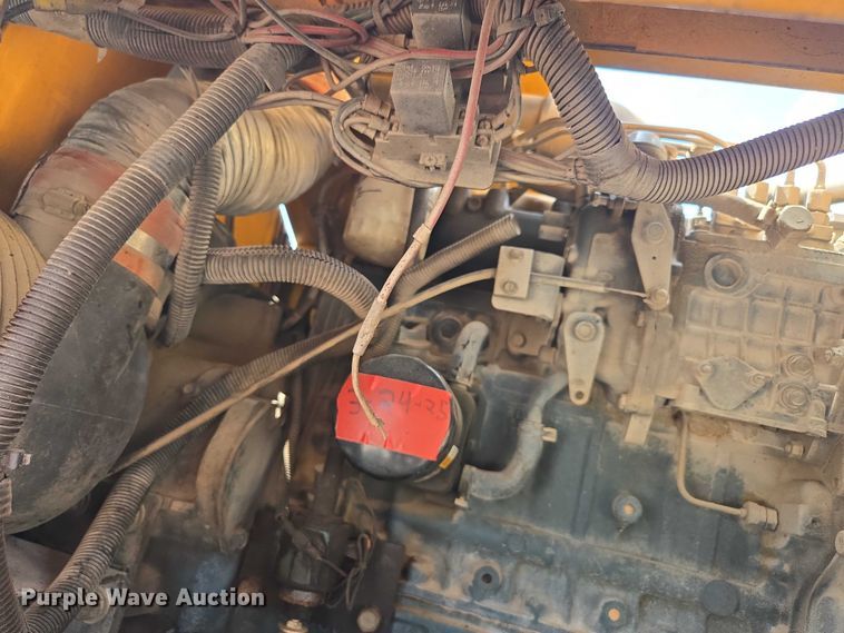 image for item EN2067 Blaw-Knox PF-875 paver