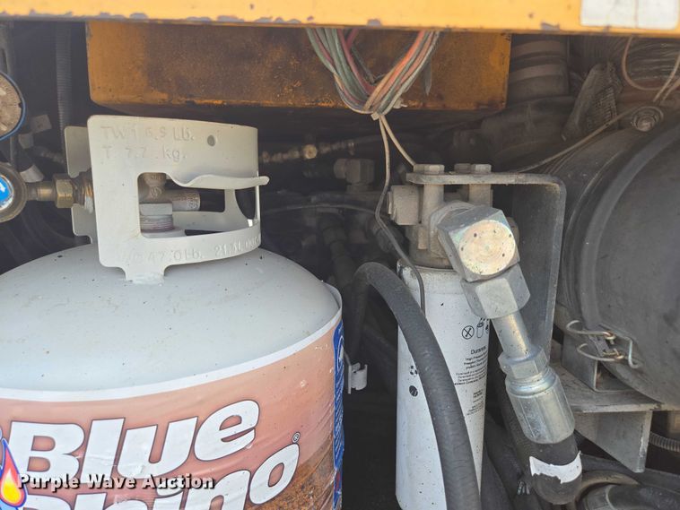 image for item EN2067 Blaw-Knox PF-875 paver