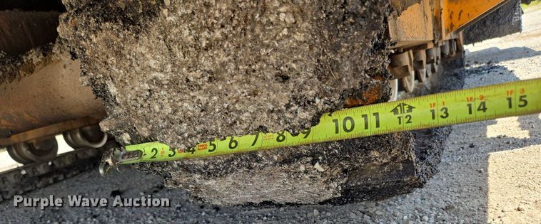 image for item EN2067 Blaw-Knox PF-875 paver