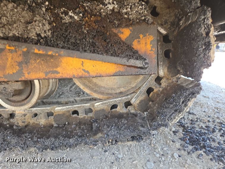 image for item EN2067 Blaw-Knox PF-875 paver