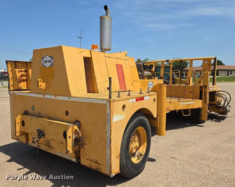 image for item EN8297 1998 Blaw-Knox RW-195D road widener