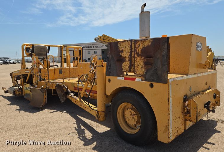 image for item EN8297 1998 Blaw-Knox RW-195D road widener