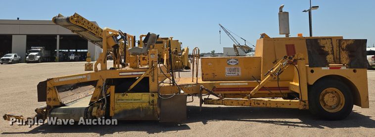 image for item EN8297 1998 Blaw-Knox RW-195D road widener