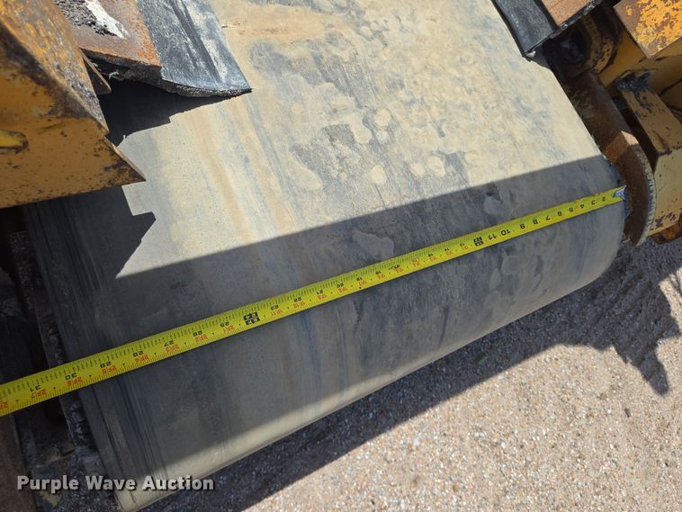 image for item EN8297 1998 Blaw-Knox RW-195D road widener