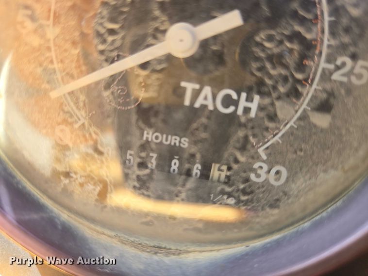 image for item EN8297 1998 Blaw-Knox RW-195D road widener