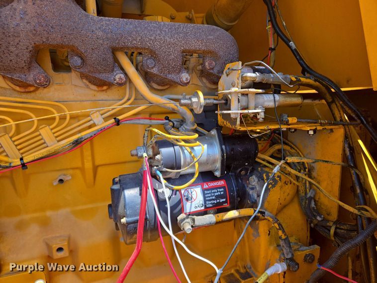 image for item EN8297 1998 Blaw-Knox RW-195D road widener