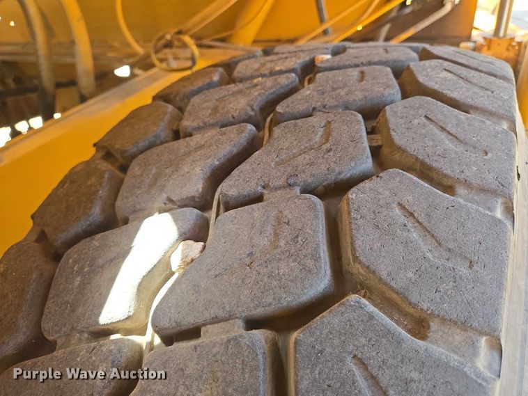 image for item EN8297 1998 Blaw-Knox RW-195D road widener