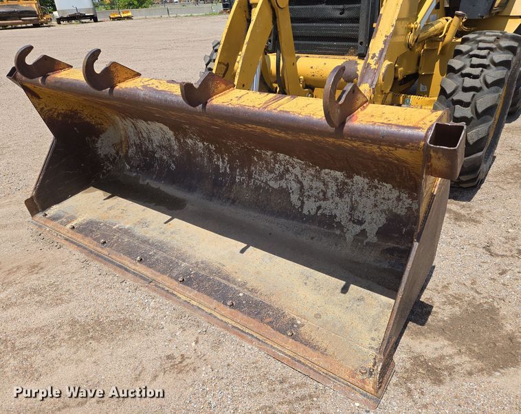 image for item EN8298 2002 Caterpillar 416D backhoe