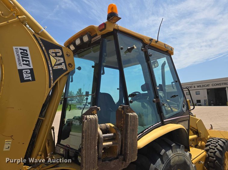 image for item EN8298 2002 Caterpillar 416D backhoe
