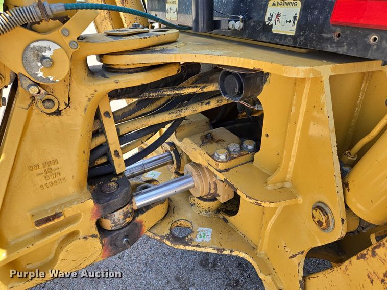 image for item EN8298 2002 Caterpillar 416D backhoe
