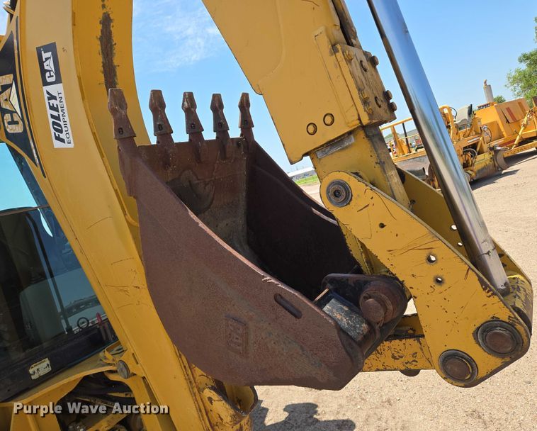 image for item EN8298 2002 Caterpillar 416D backhoe