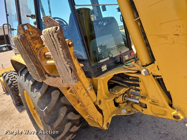 image for item EN8298 2002 Caterpillar 416D backhoe