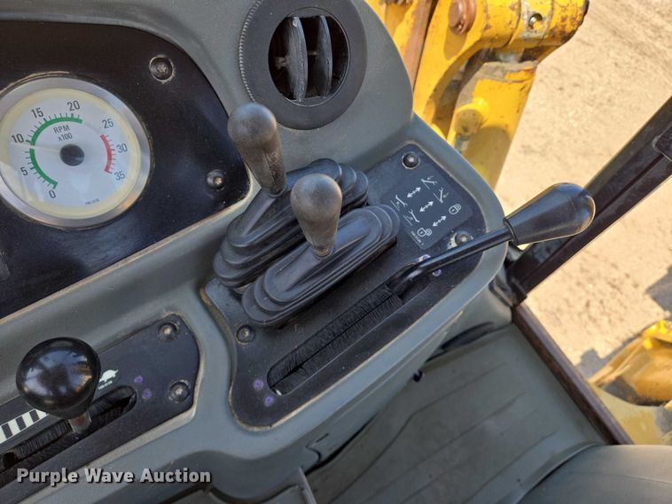 image for item EN8298 2002 Caterpillar 416D backhoe