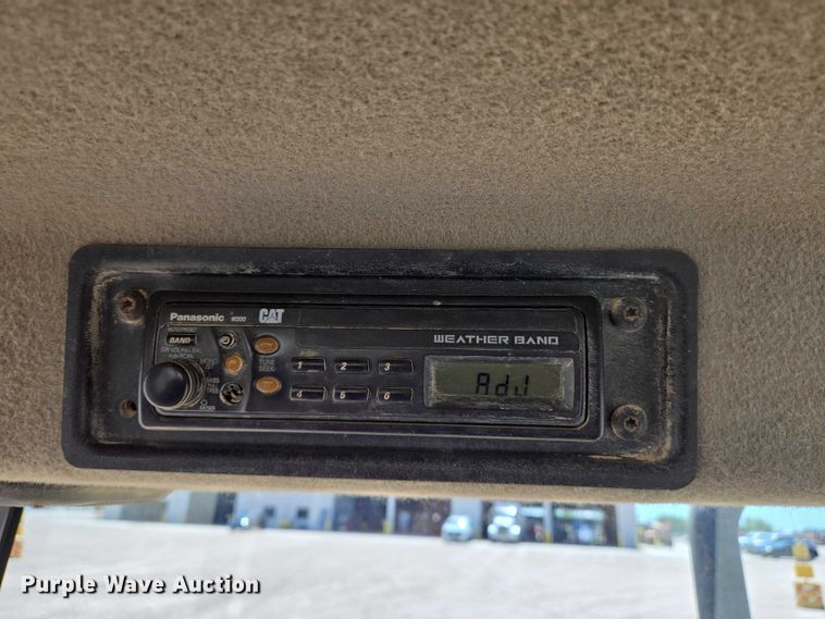 image for item EN8298 2002 Caterpillar 416D backhoe