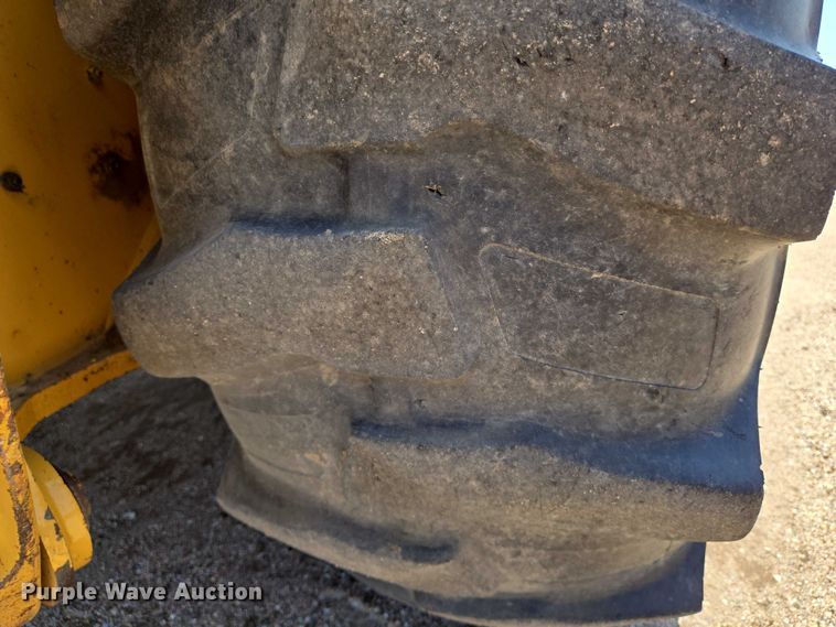 image for item EN8298 2002 Caterpillar 416D backhoe