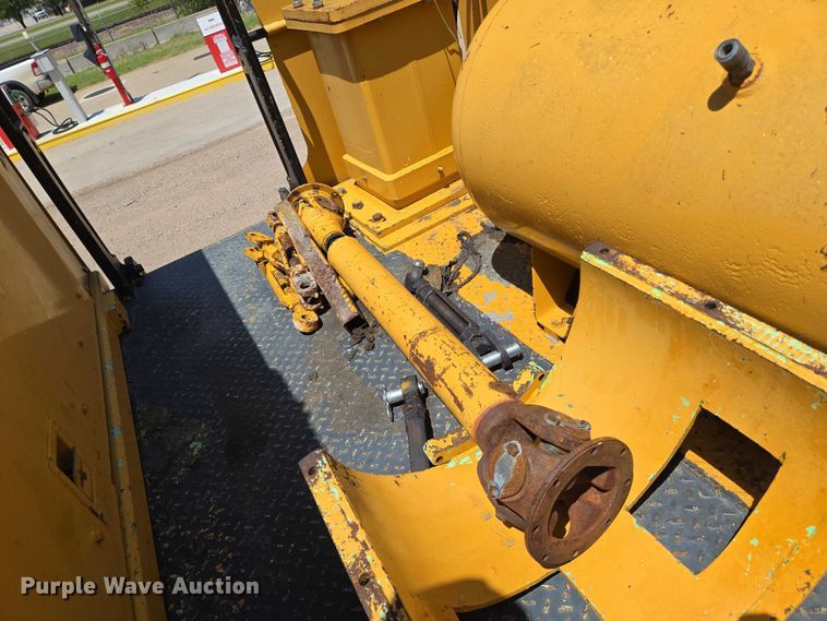 image for item EN8299 1999 CMI TR-4503 cold planer