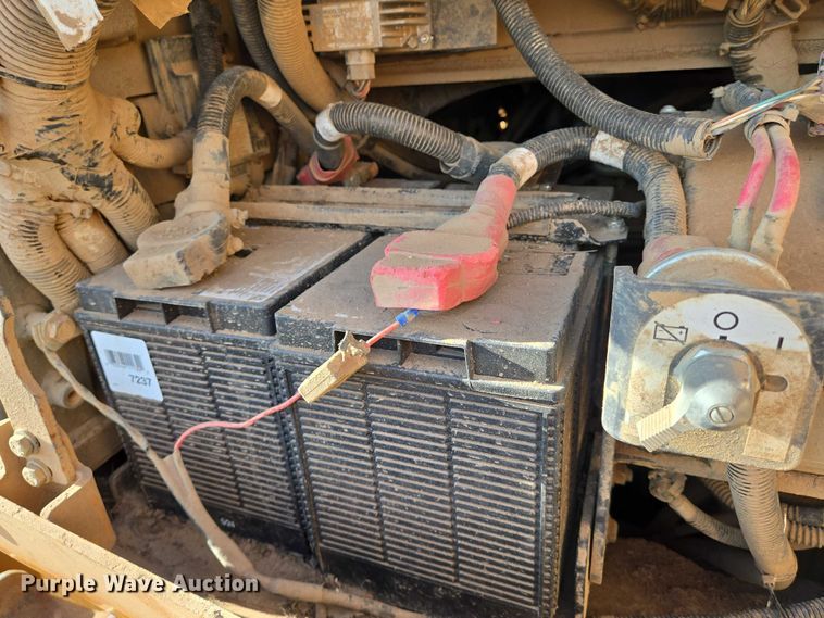 image for item EN8312 2016 Case 1150M WT dozer