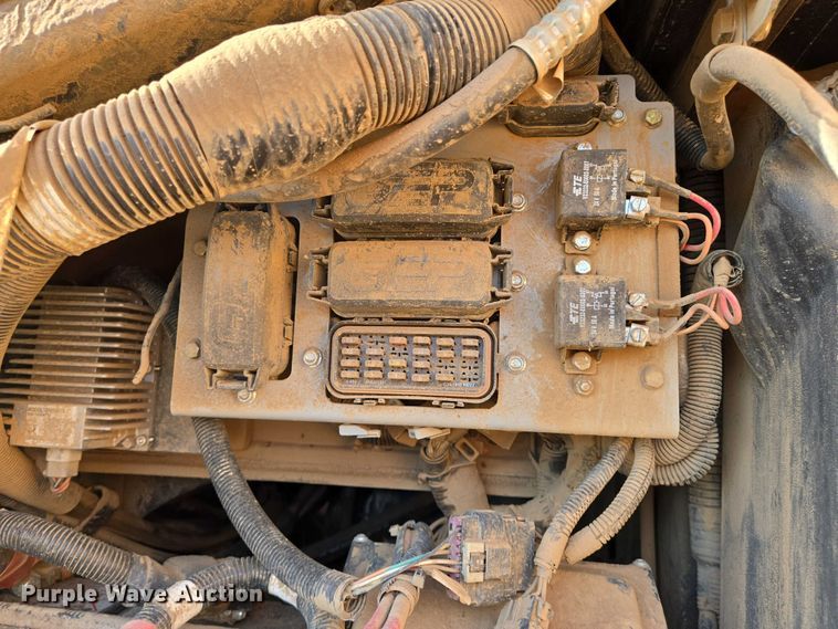 image for item EN8312 2016 Case 1150M WT dozer