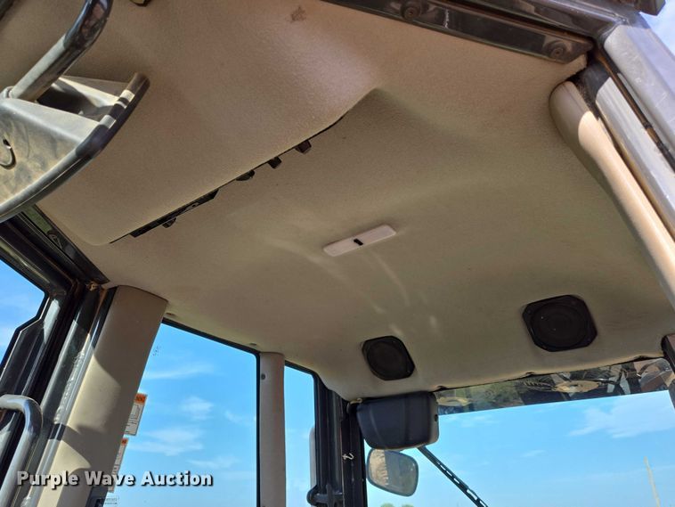 image for item EN8312 2016 Case 1150M WT dozer