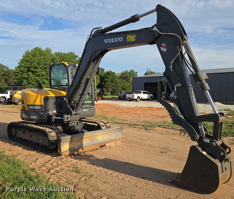 image for item EN8315 2023 Volvo ECR88D mini excavator