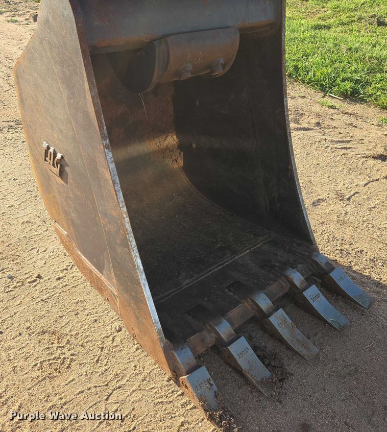 image for item EN8315 2023 Volvo ECR88D mini excavator