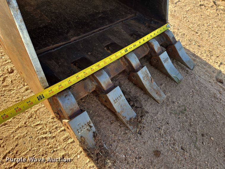 image for item EN8315 2023 Volvo ECR88D mini excavator