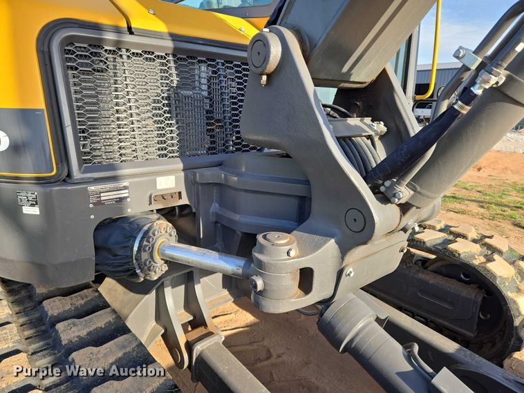 image for item EN8315 2023 Volvo ECR88D mini excavator