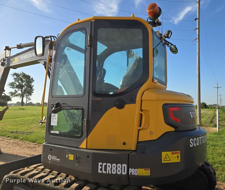 image for item EN8315 2023 Volvo ECR88D mini excavator