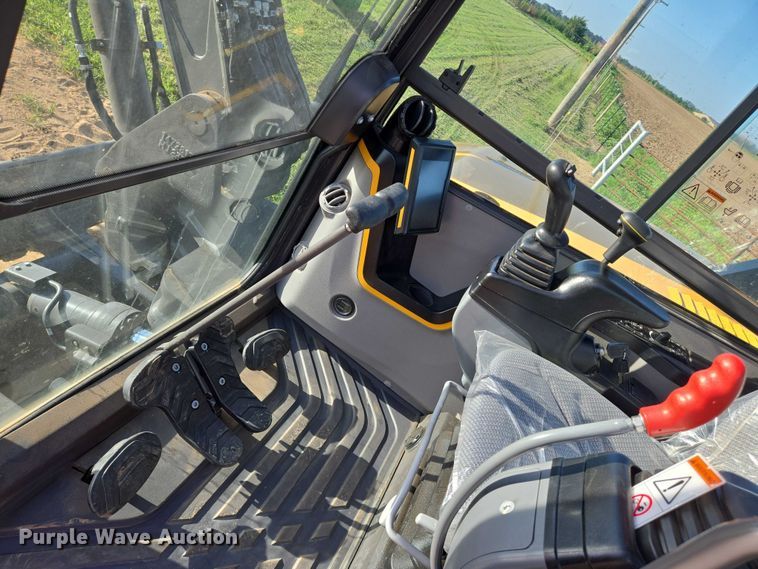 image for item EN8315 2023 Volvo ECR88D mini excavator