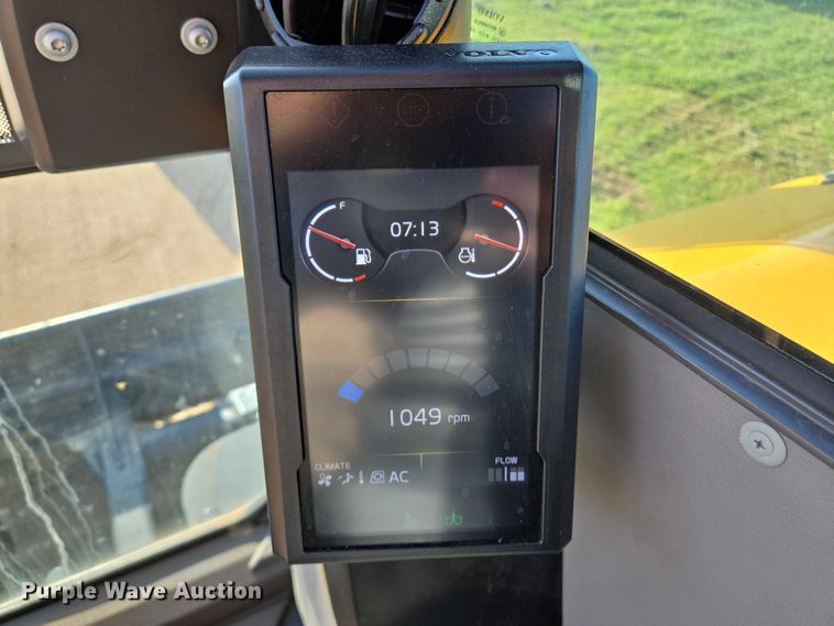 image for item EN8315 2023 Volvo ECR88D mini excavator