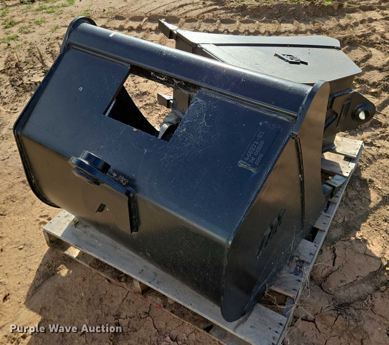 image for item EN8315 2023 Volvo ECR88D mini excavator