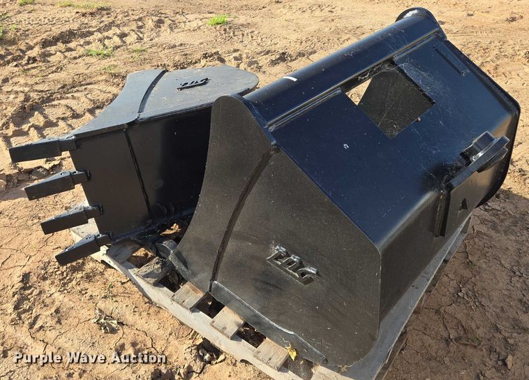 image for item EN8315 2023 Volvo ECR88D mini excavator