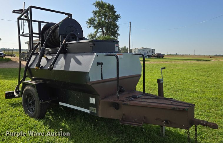 image for item EN8316 2007 Finn T-60 hydroseeder