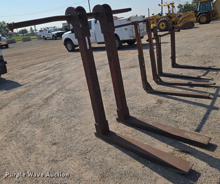 image for item EN8323 48