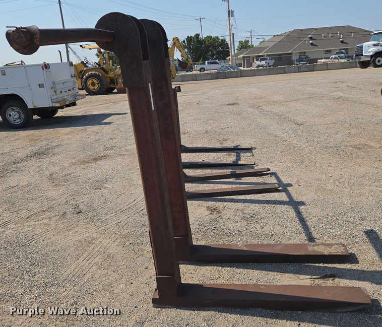 image for item EN8323 48