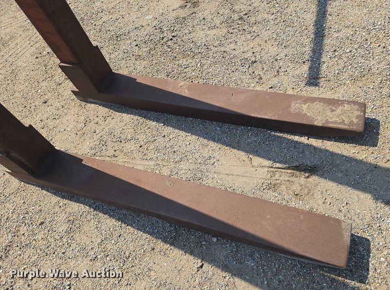 image for item EN8323 48